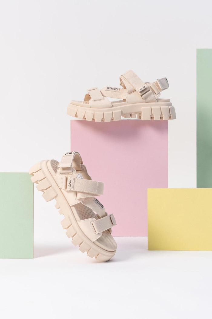 98578-260-M | REVOLT SANDAL MONO | SAND