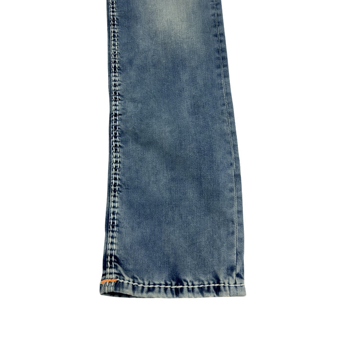 Soccx Denim Straight Leg Jeans – Medium Wash s Oranžovým Prošíváním