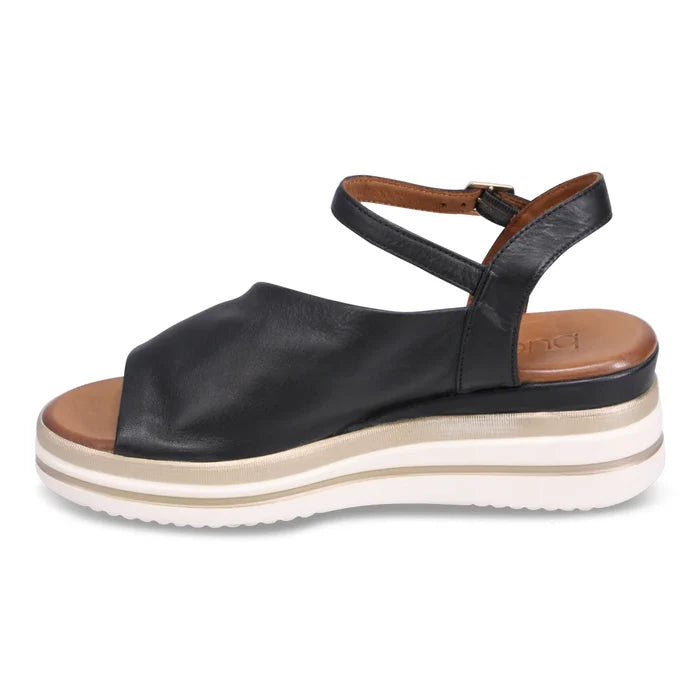 Bueno CARMELA Platform Sandal in Black