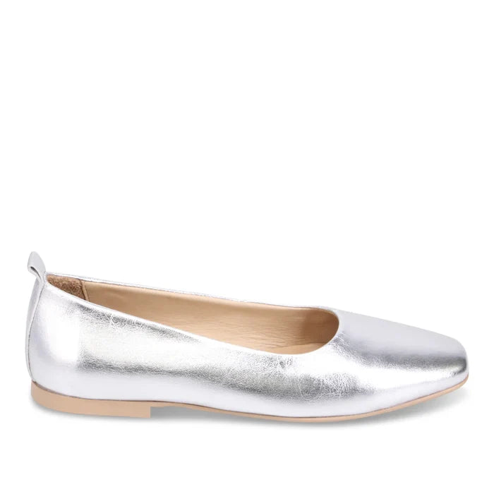 Bueno ELIZABETH Flat in Silver Metallic - Crush Marketplace