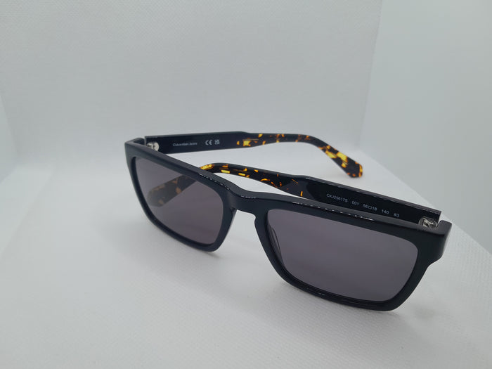 Calvin Klein Jeans