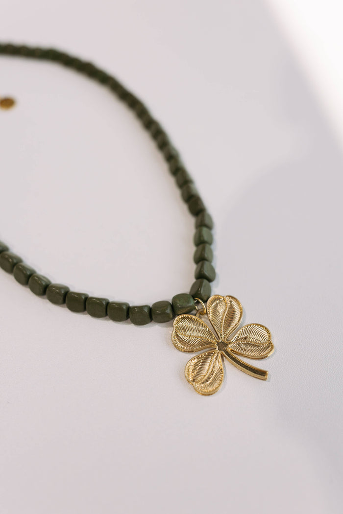 Classy In Clover Stone Necklace