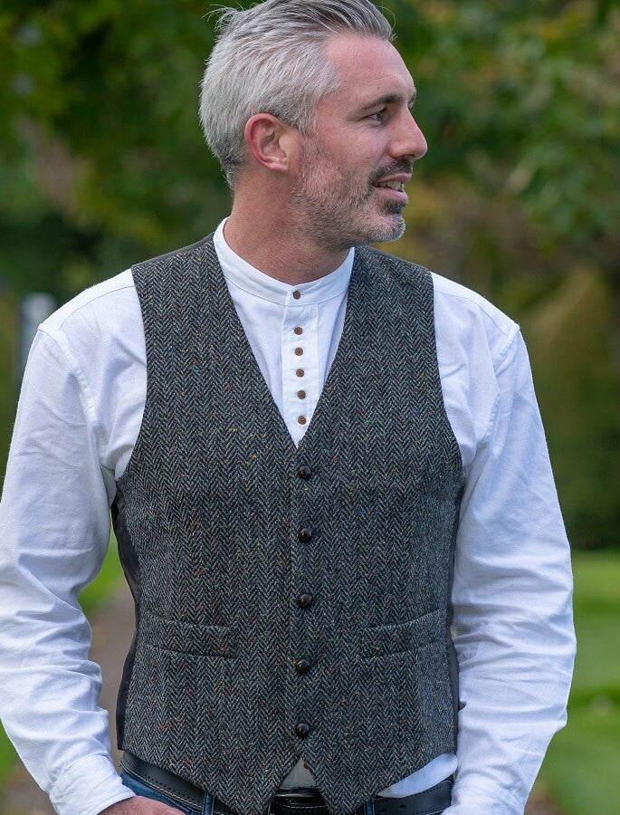 Donegal Tweed Waistcoat - Charcoal #color_charcoal