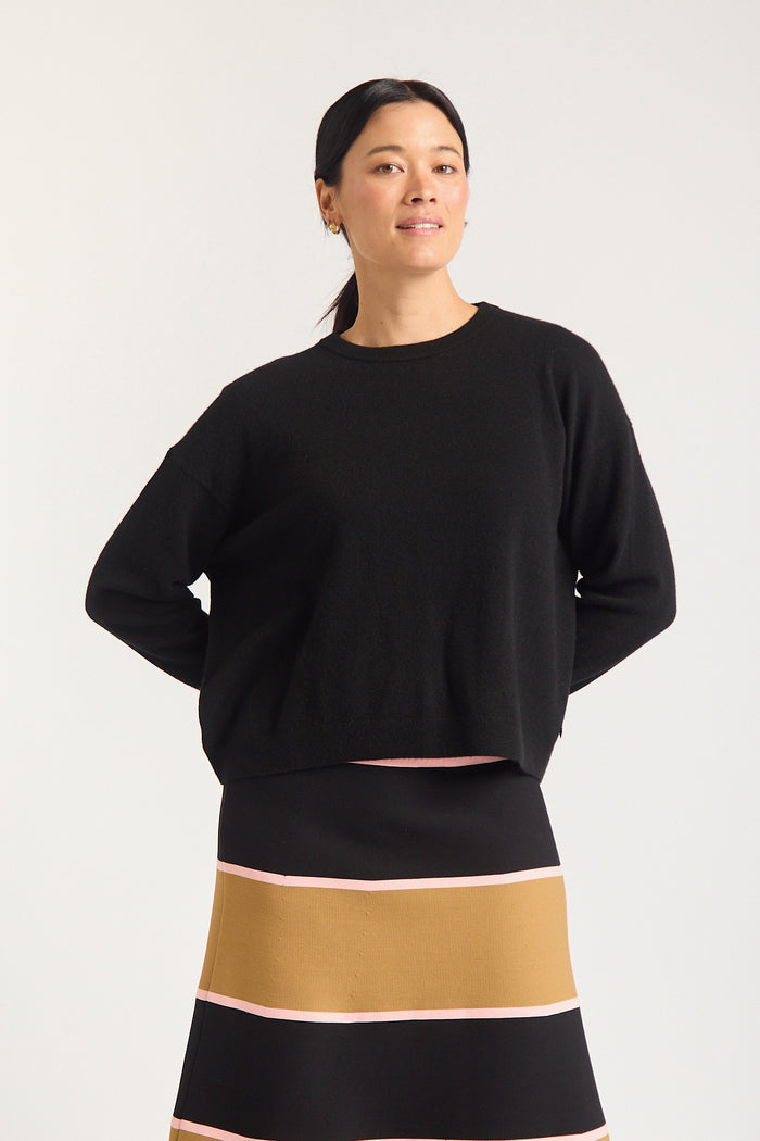 Estelle Cashmere Sweater In Black