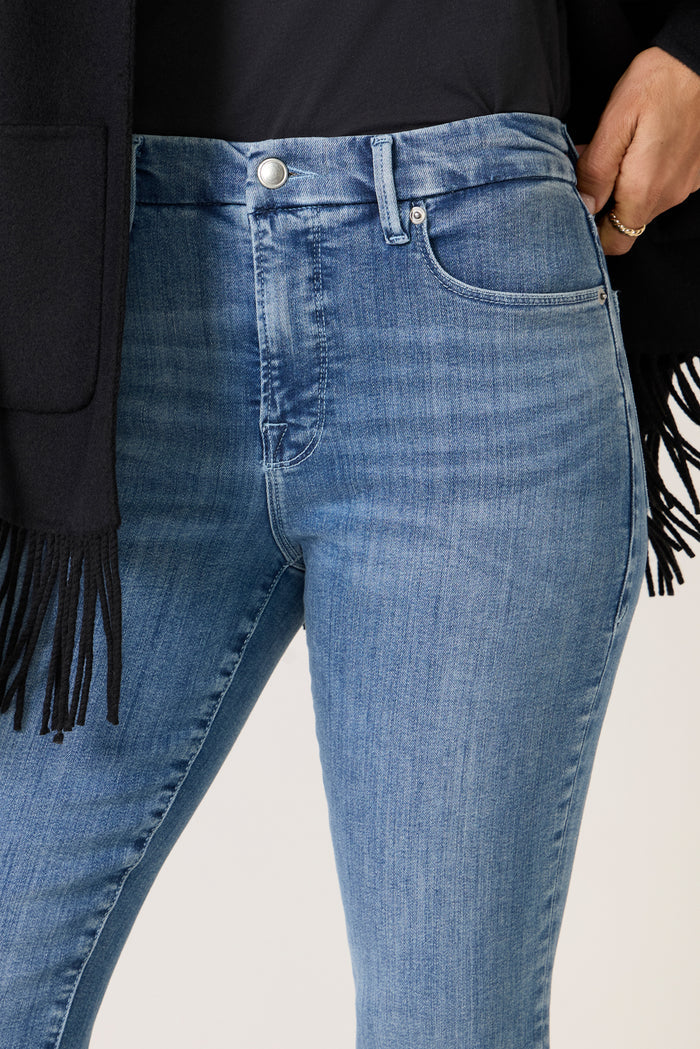 Good Legs Straight Jean