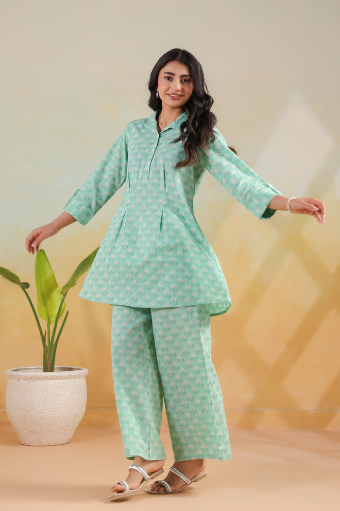 Green Floral Blossom Printed Regular Fit Cotton Co-ord Set