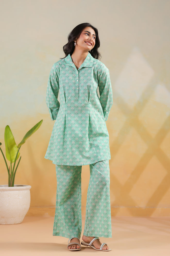 Green Floral Blossom Printed Regular Fit Cotton Co-ord Set