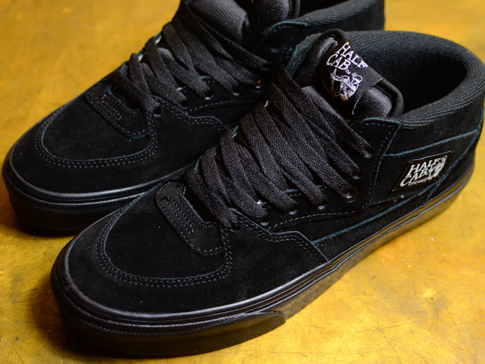 Half Cab - Black / Black