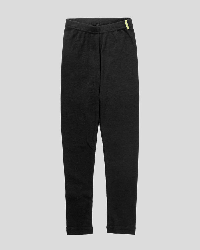 a1065_902_kmdcore_l_j_kids_black_flatlay_a_1745458664000