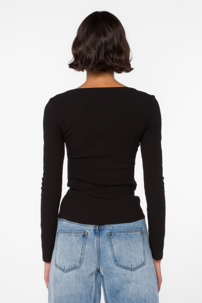 Leone Black Tee - Tops - Velvet Heart Clothing