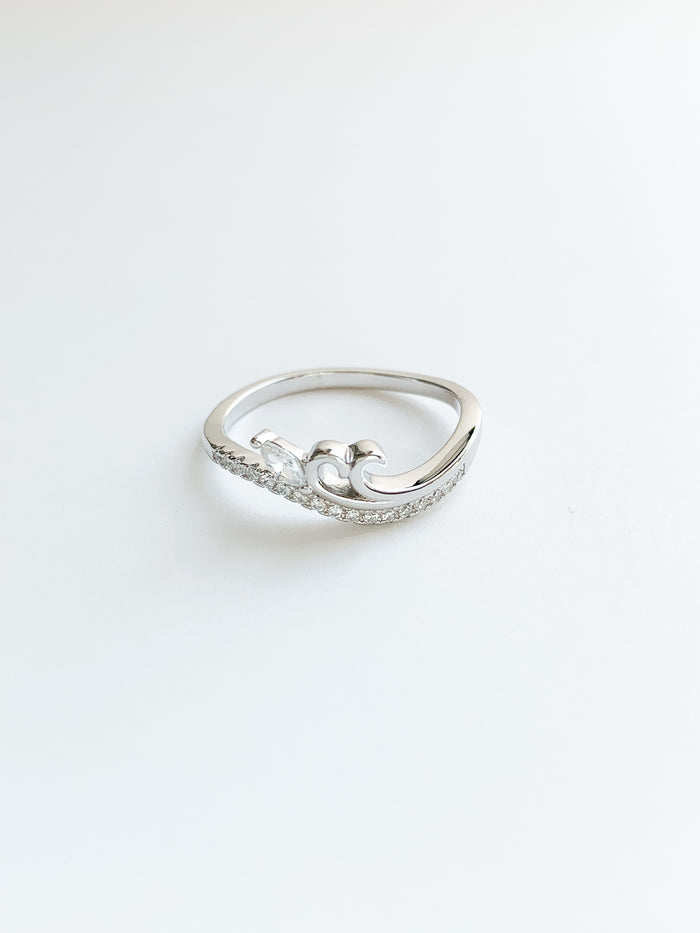 magical sparkling wave ring- Silver sterling
