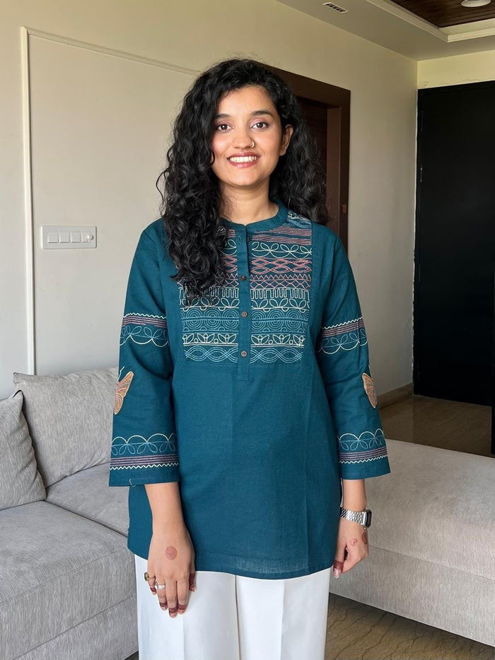 Netra Embroidered Closed Neck Top- Teal