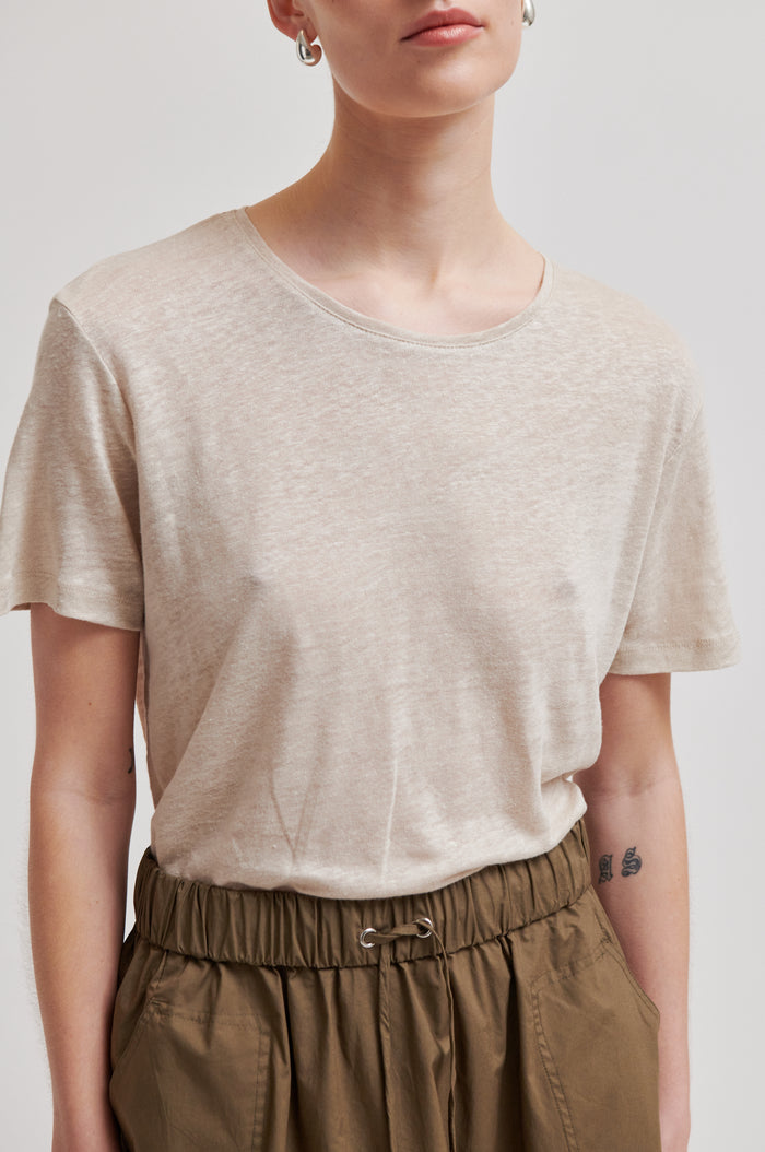 Peony O-Neck New Tee