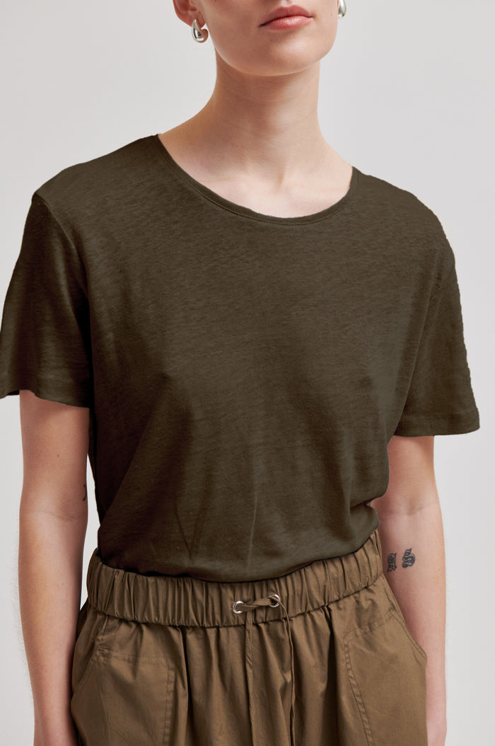 Peony O-Neck New Tee
