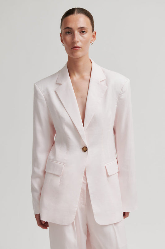 Refined Fitted Blazer