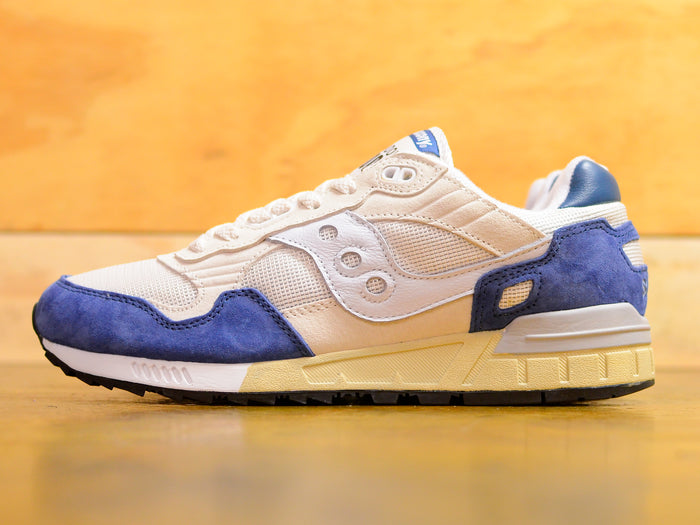 Shadow 5000 - White / Blue