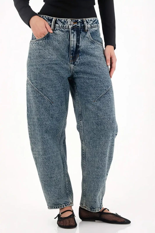 Slouchy Low Rise Jeans in Blue for Women