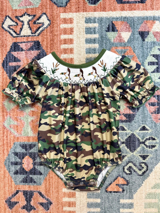 Smocked Short Sleeve Duck Camo Bubble