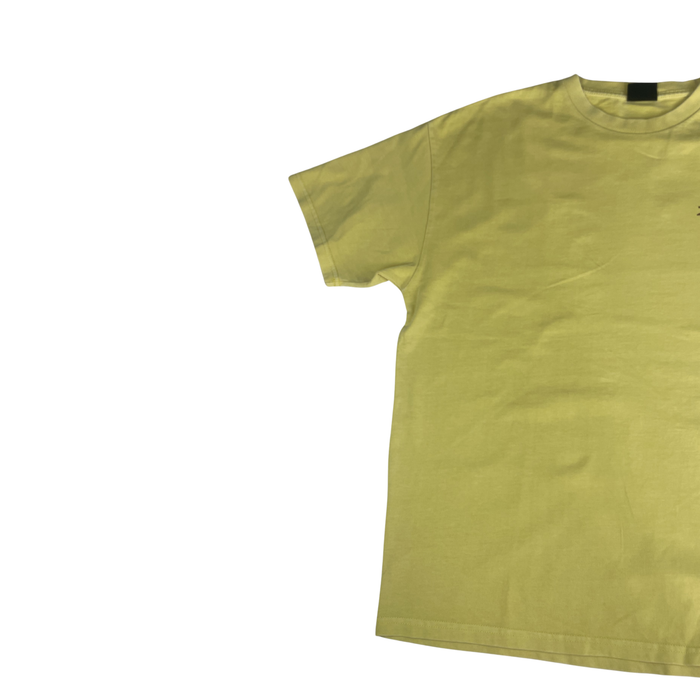Stussy Vintage T-Shirt – Custom Obarvené na Světle Žlutou