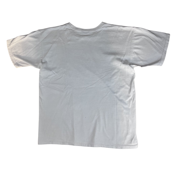 Stüssy "World Tour" Gold Frame Tee – White / M