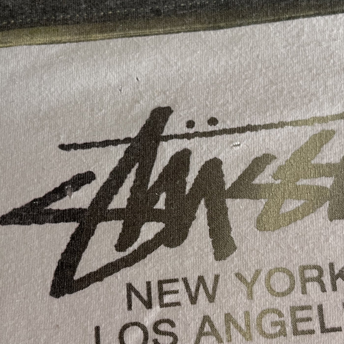 Stüssy "World Tour" Gold Frame Tee – White / M