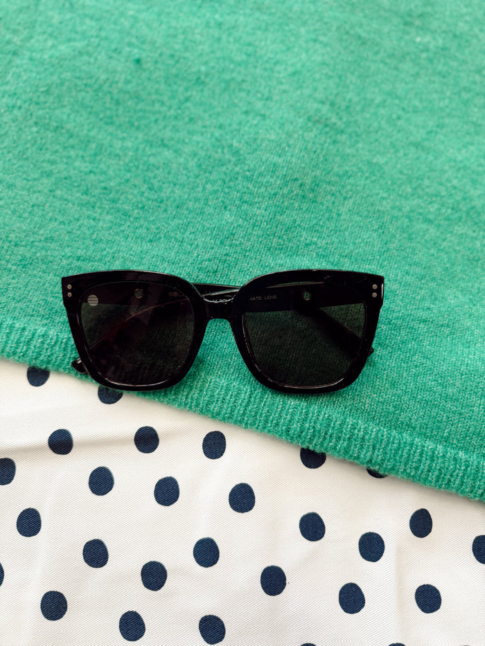 Black Large Square