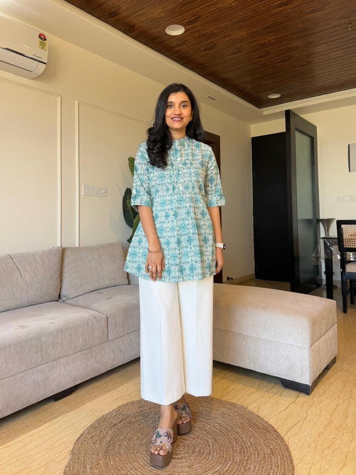 Tira Pintuck Cotton Top- Light Blue Geo